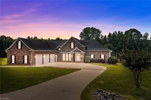 420 Steeple Chase Trl, Salisbury, NC 28144