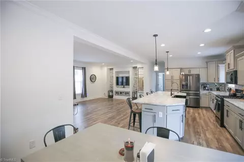 630 John Scott Rd, Pinnacle, NC 27043 photo 9