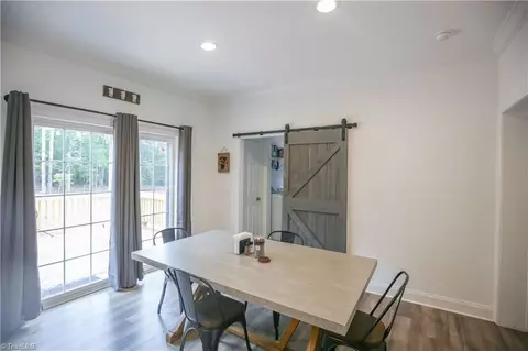 630 John Scott Rd, Pinnacle, NC 27043 photo 10