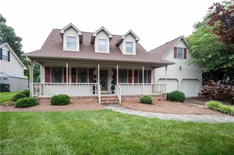 300 Daniel Paul Dr, Archdale, NC 27263