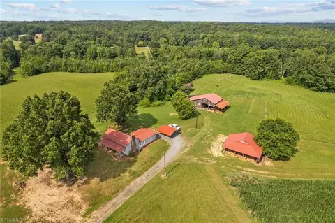 326 Tobacco Rd, Madison, NC 27025