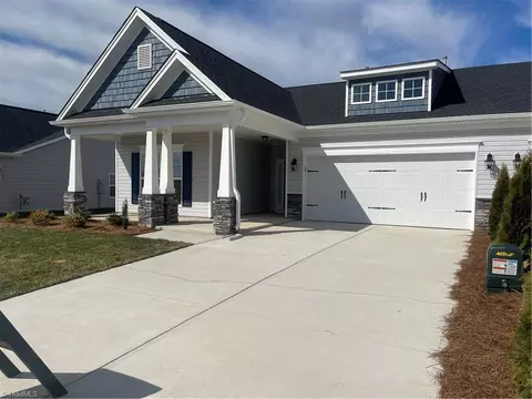 6613 Knob Creek Dr #670, Whitsett, NC 27377