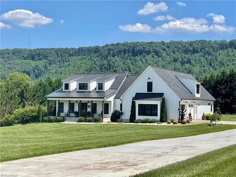 5337 Howell School Rd, Jonesville, NC 28642