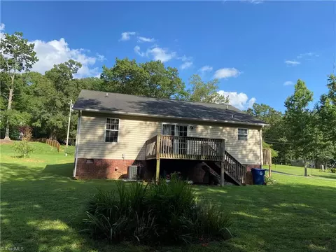4297 Fox St, Randleman, NC 27317 photo 4
