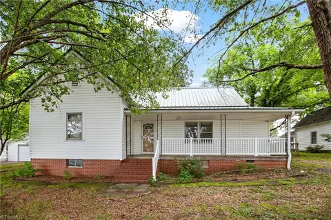 135 Erwin St, Cooleemee, NC 27014