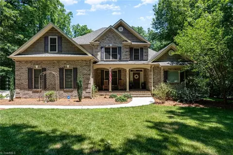 5511 Stonebridge Rd, Pleasant Garden, NC 27313