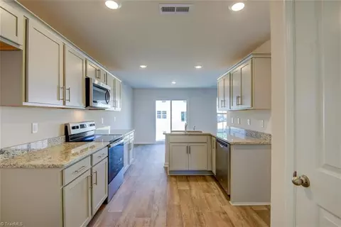 5020 Crest Ct #30, Trinity, NC 27370 photo 8