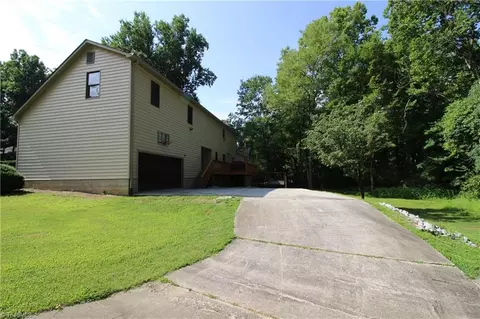 4687 Oakview Dr, Trinity, NC 27370 photo 6