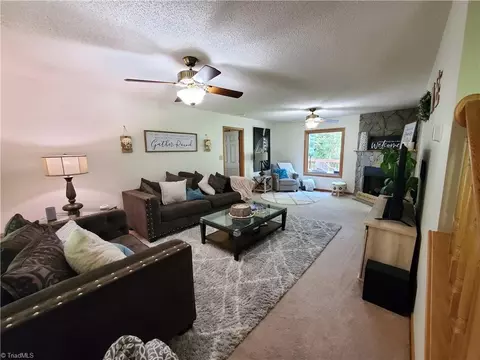 4687 Oakview Dr, Trinity, NC 27370 photo 11