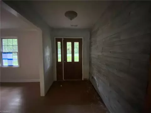213 Pleasantview Dr, King, NC 27021 photo 2