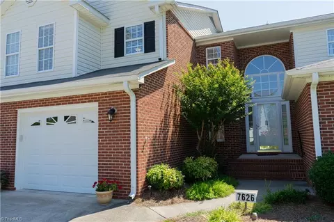 7626 Riverview Knoll Ct, Clemmons, NC 27012