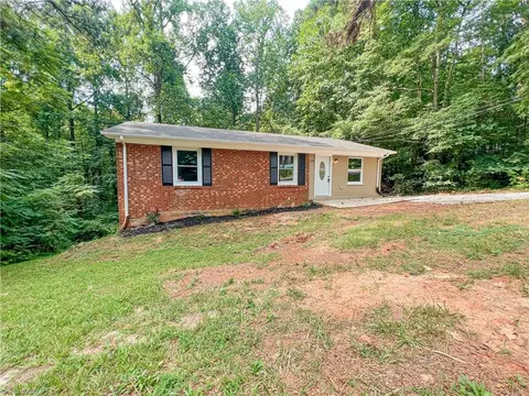 224 Flynt St, Lexington, NC 27292