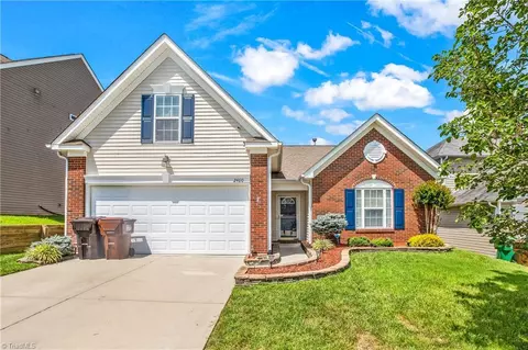 2460 Ingleside Dr, High Point, NC 27265