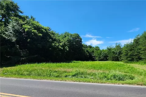 2270 Nc Highway 801, Mocksville, NC 27028