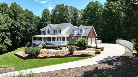 151 Sandlewood Ct, Wilkesboro, NC 28697