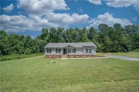 136 Price Noble Rd, Randleman, NC 27317