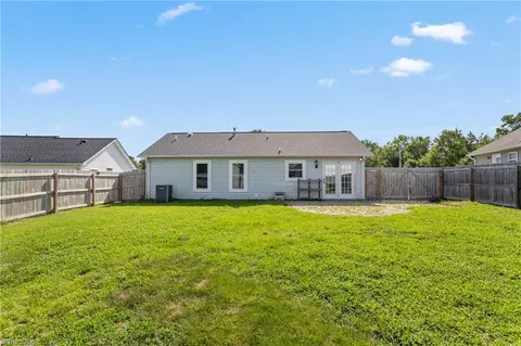 2468 Shadow Valley Rd, High Point, NC 27265 photo 20