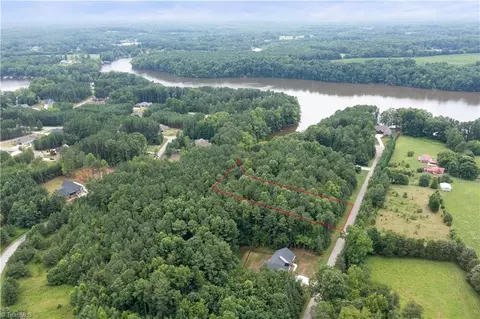 1403 Sunset Pointe Dr, Salisbury, NC 28146 photo 8