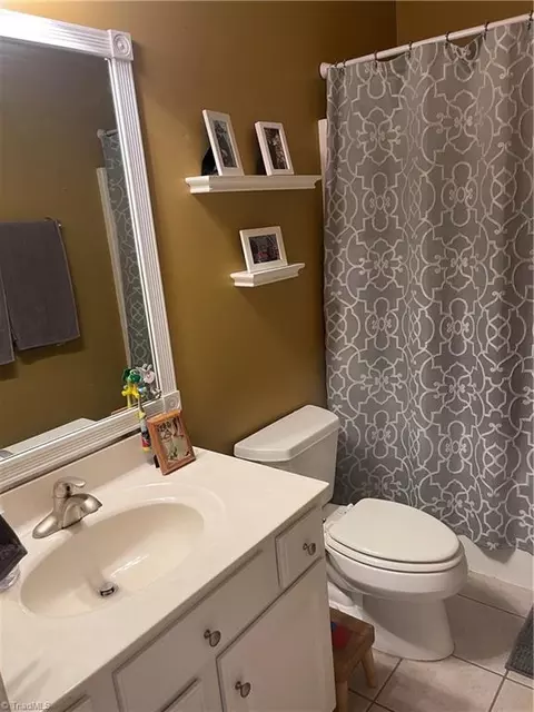 2344 Azure Ct, High Point, NC 27265 photo 21