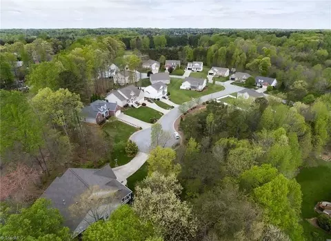 2344 Azure Ct, High Point, NC 27265 photo 25