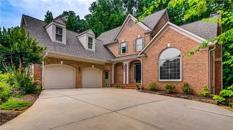5009 Bearberry Pt, Greensboro, NC 27455