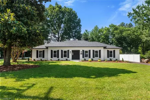 5000 Mountain View Rd, Winston Salem, NC 27104