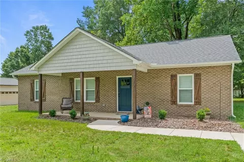 3847 Arbor Dr, Trinity, NC 27370 photo 4