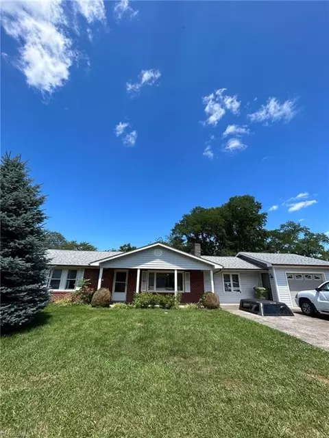 146 Reid St, Sparta, NC 28675