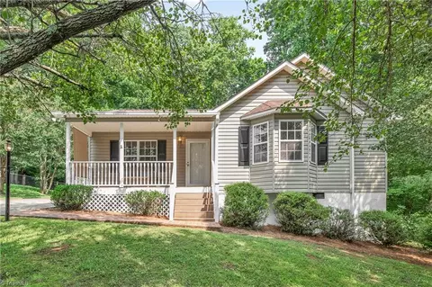 201 Whispering Pines Ln, King, NC 27021