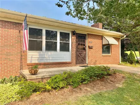 414 Hillside Dr, Lexington, NC 27295