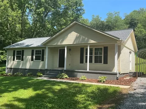 150 Springview Dr, Millers Creek, NC 28651