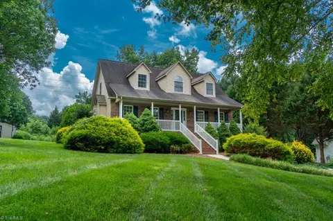 167 High Meadows Rd, Advance, NC 27006