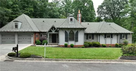 200 Worth St, North Wilkesboro, NC 28659