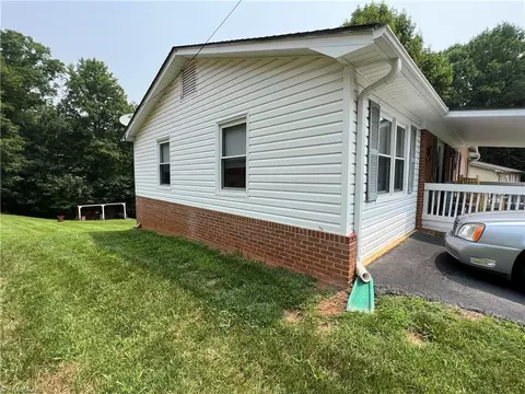237 Kingstree Rd, King, NC 27021 photo 15
