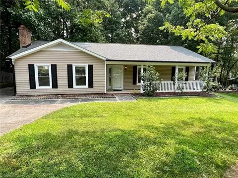 4 Wildmere Ct, Greensboro, NC 27407