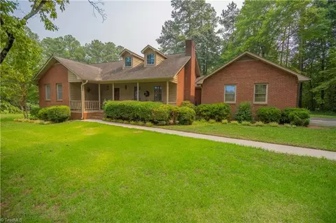 5530 Turnberry Ln, Lexington, NC 27295