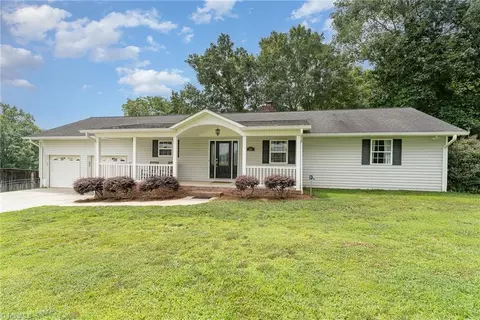 310 Tesh Rd, Clemmons, NC 27012
