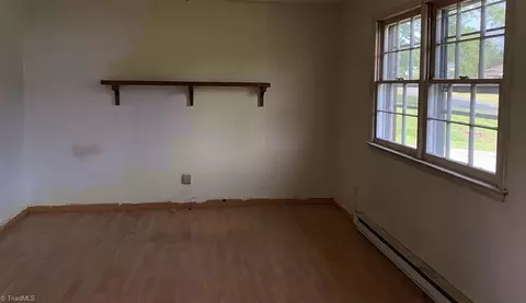 209 Farmstead Rd, King, NC 27021 photo 2