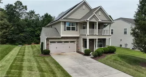 6735 Maize Dr, High Point, NC 27265 photo 3