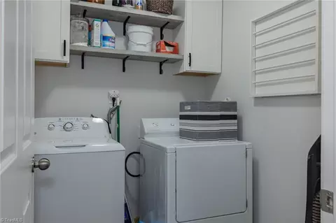 6735 Maize Dr, High Point, NC 27265 photo 32