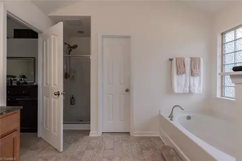 6735 Maize Dr, High Point, NC 27265 photo 27