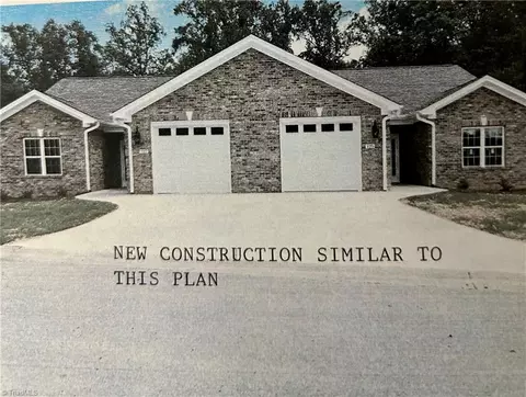 00 Sanderlyn Ct #A, Eden, NC 27288