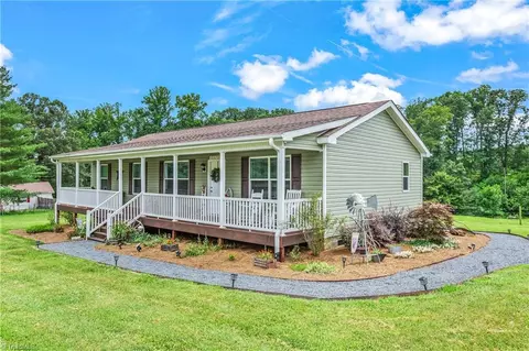 1259 Liberty Church Rd, Mocksville, NC 27028