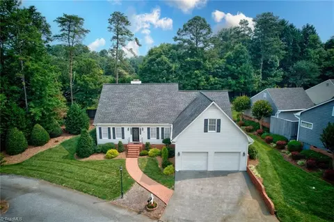 101 Wellesborough Rd, Winston Salem, NC 27104