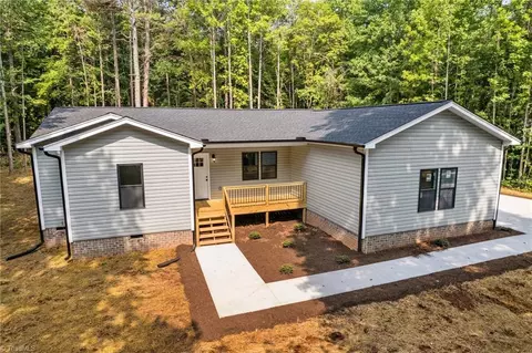 194 Cotton Cross Dr, Lexington, NC 27292