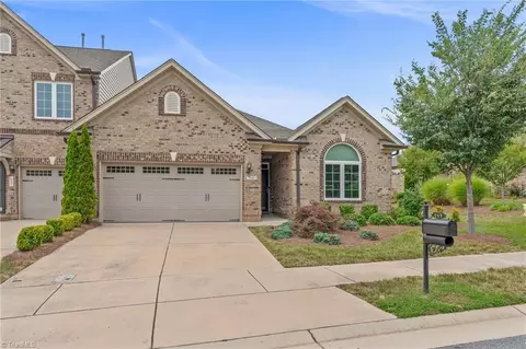 649 Piedmont Crossing Dr, High Point, NC 27265