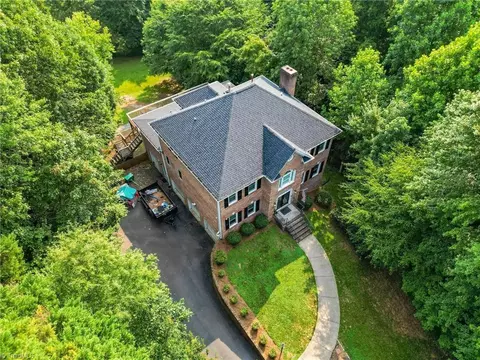 8304 Tralee Rd, Clemmons, NC 27012 photo 3