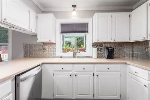2600 Northfork Ter, High Point, NC 27265 photo 13