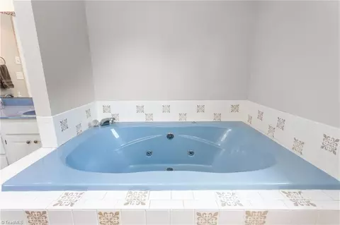 2600 Northfork Ter, High Point, NC 27265 photo 23