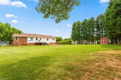 2600 Northfork Ter, High Point, NC 27265 photo 40